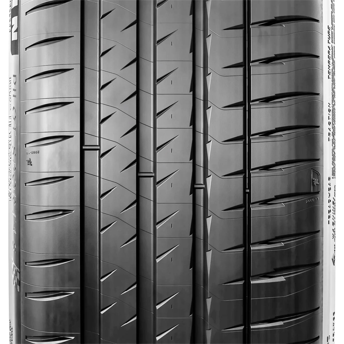 Passenger (99Y) Performance Tire Michelin XL 4S Pilot 255/40ZR18 Sport