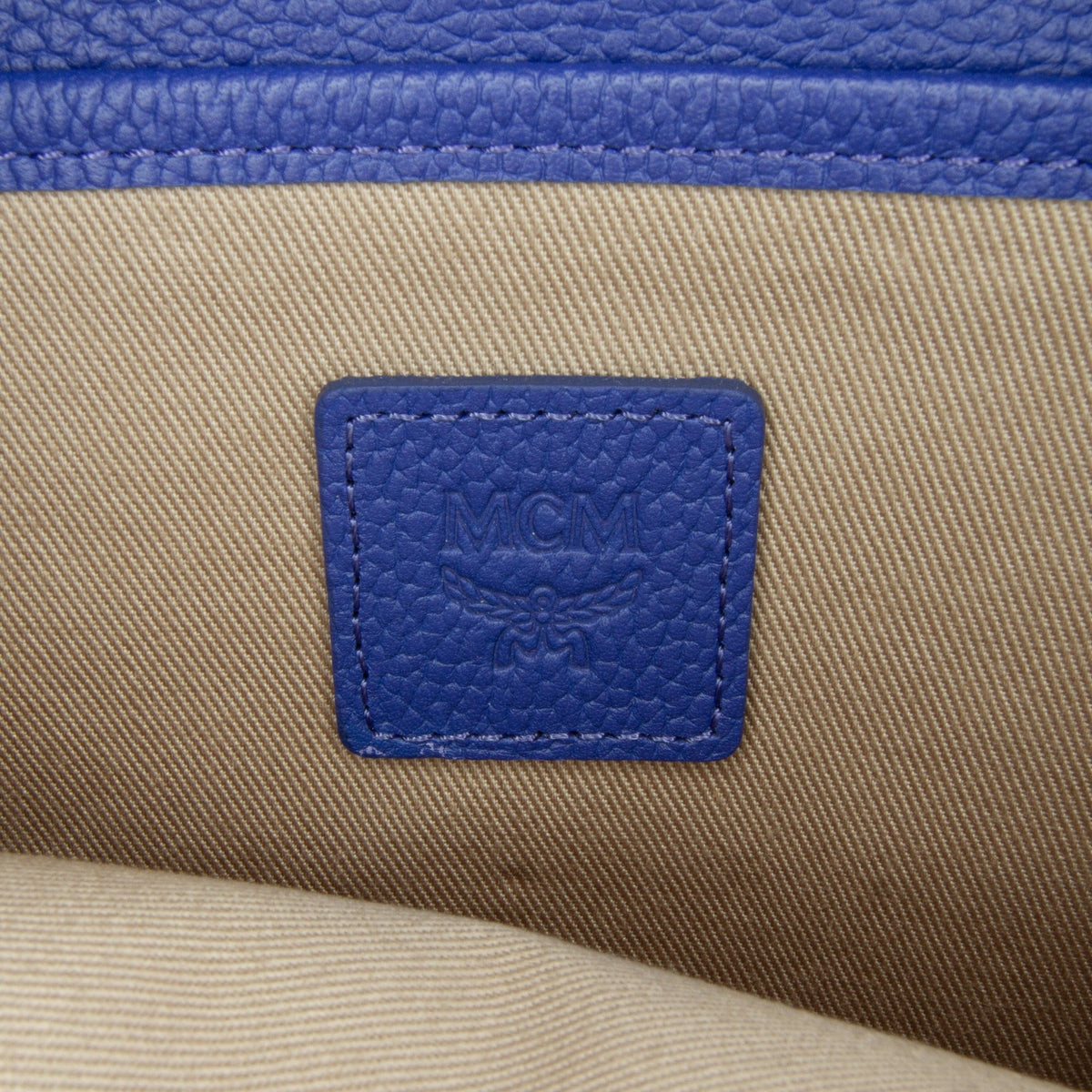 Blue Chain Wallet Crossbody Leather Studded Pre-Owned Authenticated (Good) Bag Calf Unisex Patricia MCM on
