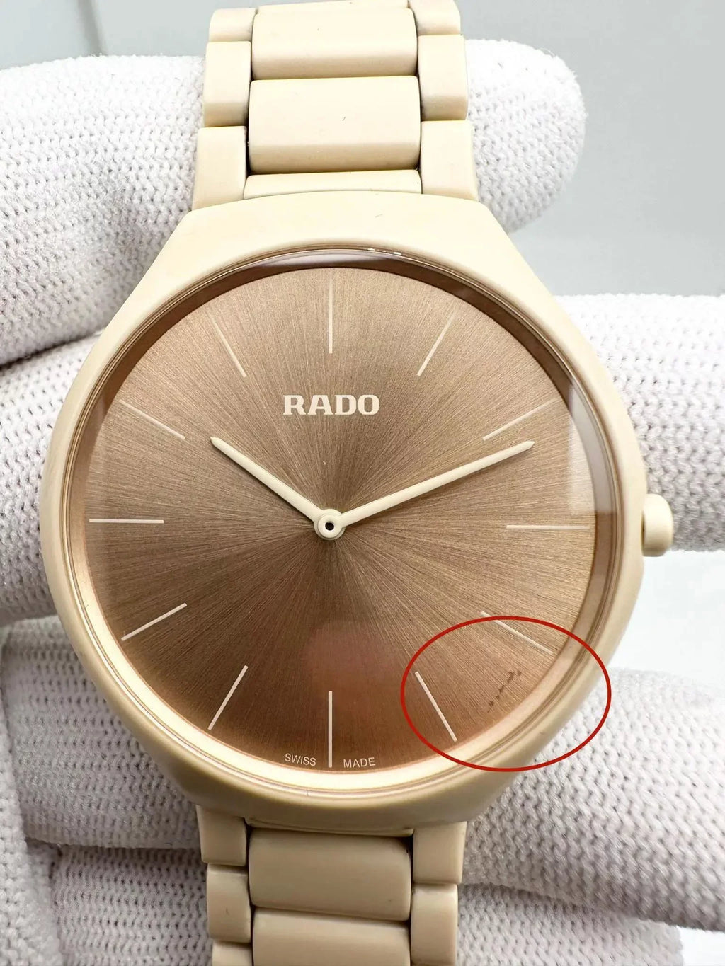 Les Quartz True Watch 39mm Dial Rado Ceramic Thinline R27090602 Cream Couleurs
