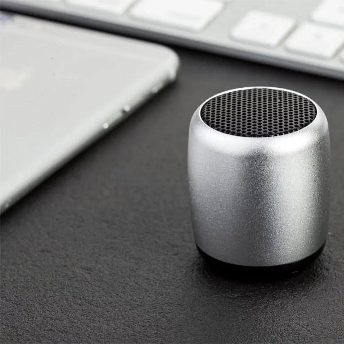 Z6L Shutter (3rd Mic Compatible Handsfree Remote SE Speaker (2022) With Multimedia iPhone Mini - SE for 2022 Wireless Audio Generation) Silver Rechargeable iPhone