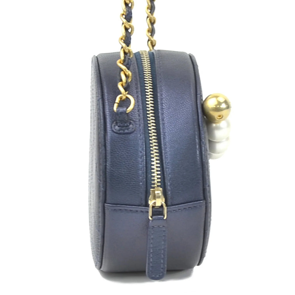 Crossbody Women's Pre-Owned Mark Navy/Gold/Off-White Bag CHANEL Shoulder Leather/Metal/Fake Coco (Good) Pochette Pearl