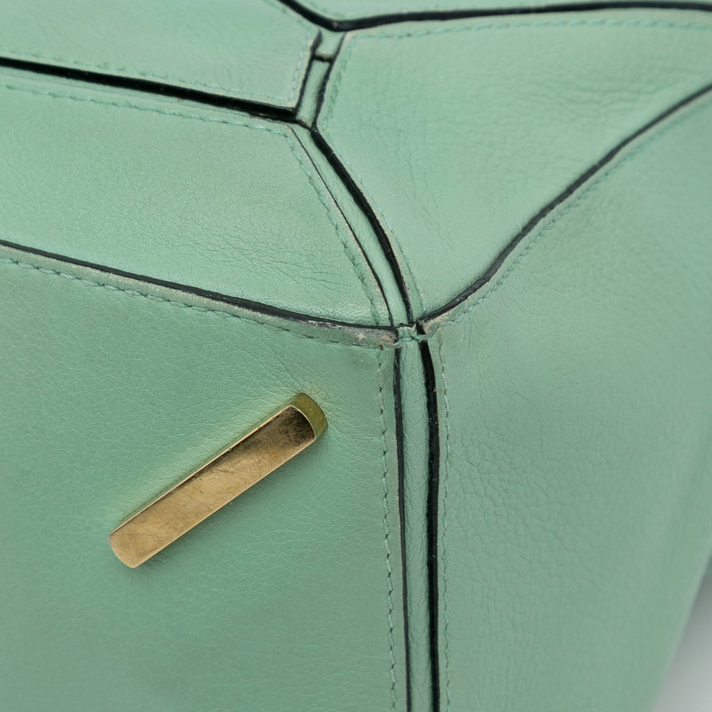 LOEWE (Good) Satchel Puzzle Green Leather Medium Pre-Owned Calf Unisex Authenticated