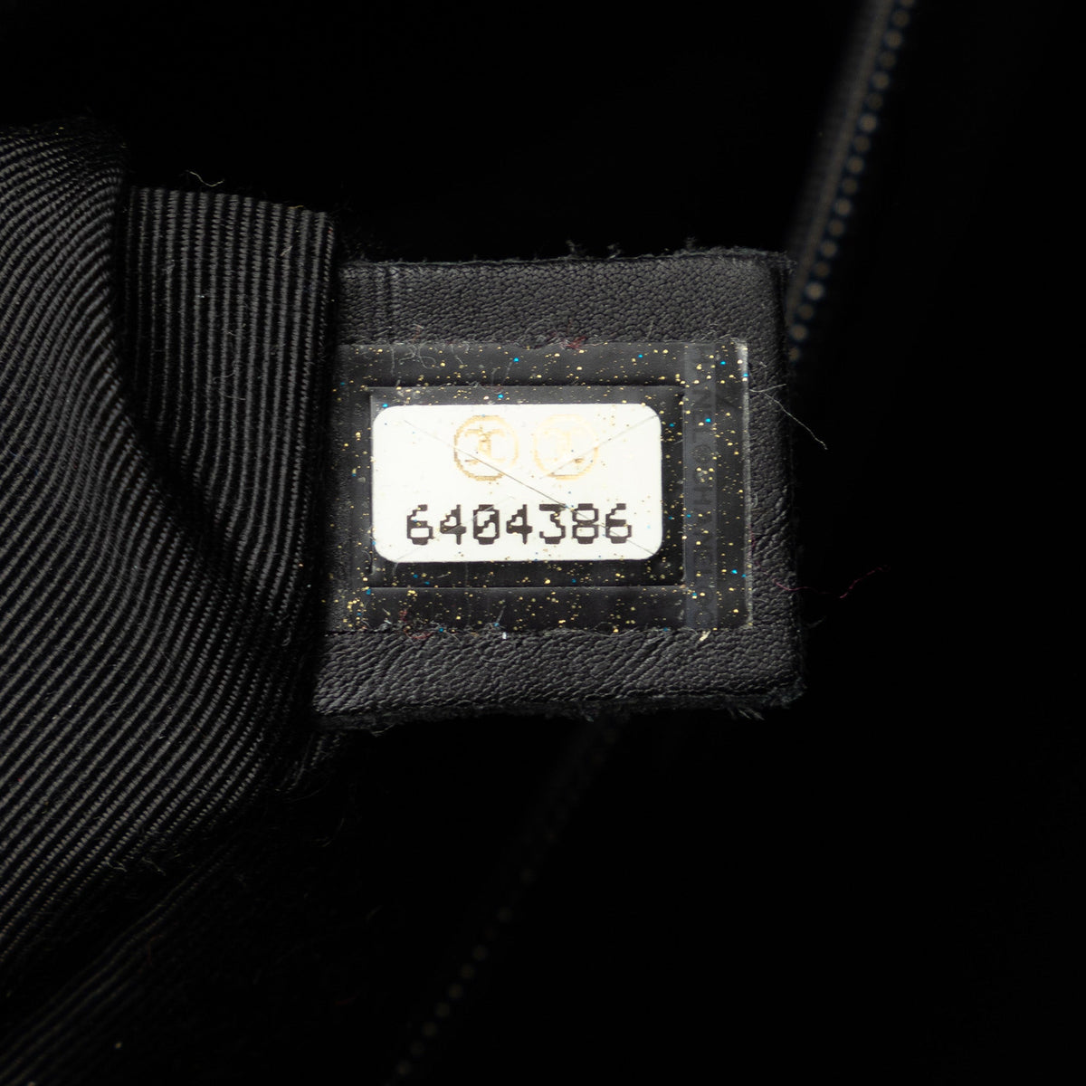 Lambskin Unisex Handbag CC HandleBag Wild Authenticated Leather Top (Good) Chanel Stitch Pre-Owned