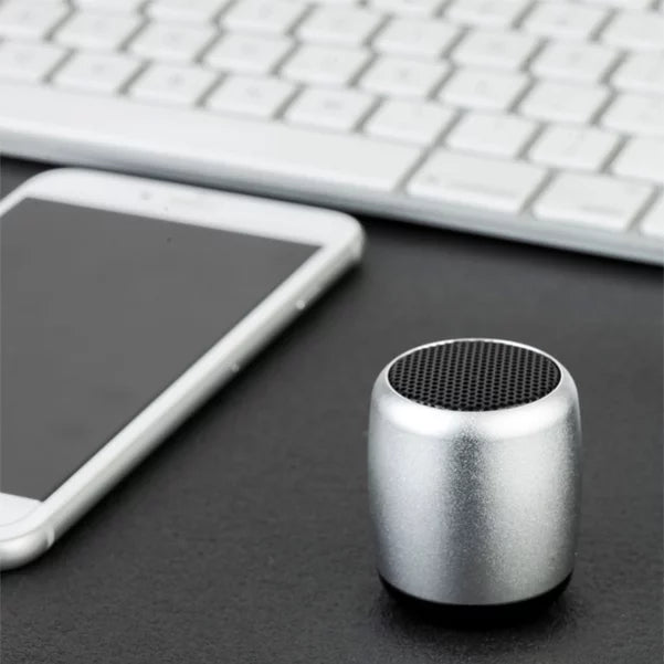 Z6L Shutter (3rd Mic Compatible Handsfree Remote SE Speaker (2022) With Multimedia iPhone Mini - SE for 2022 Wireless Audio Generation) Silver Rechargeable iPhone