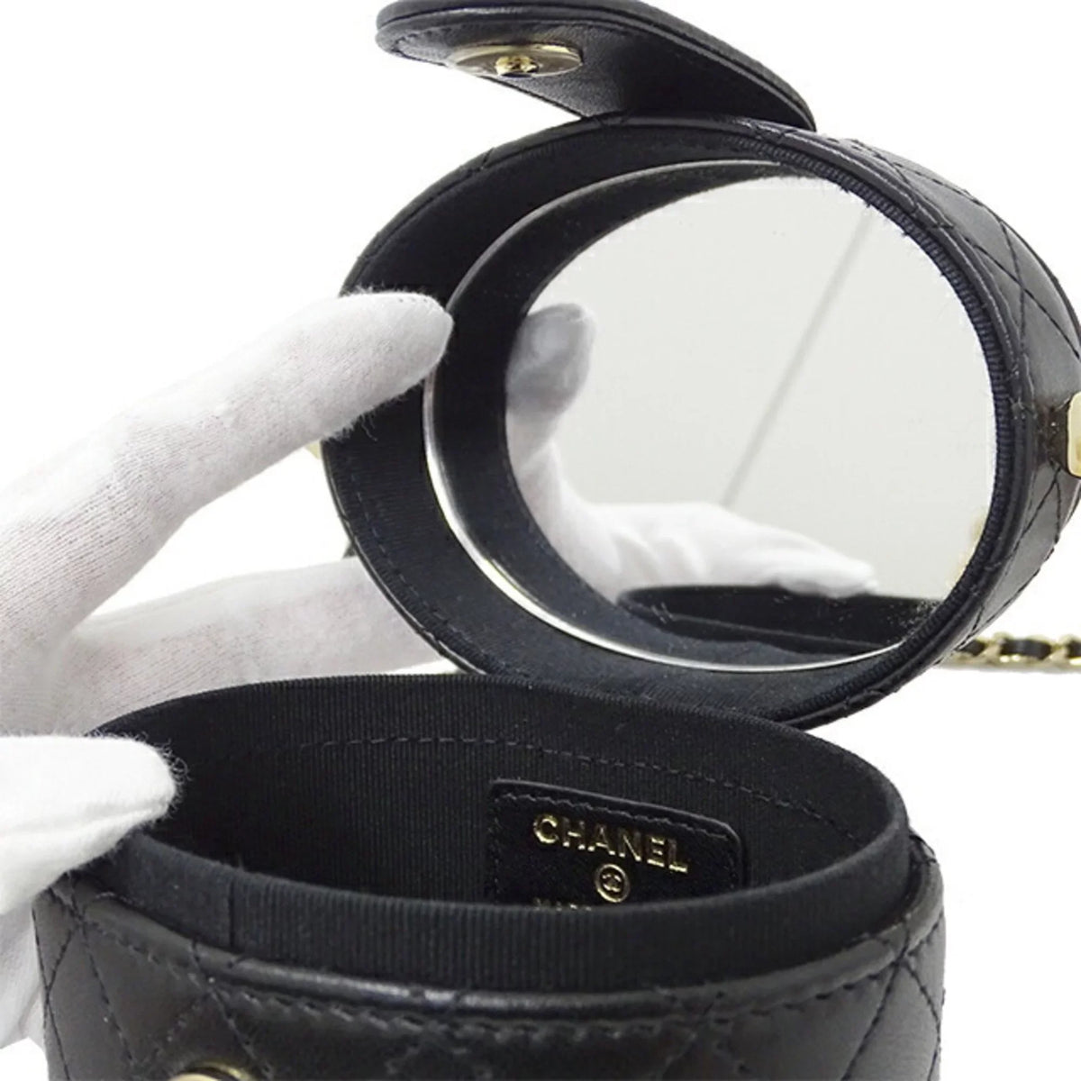 Bag Women's (Good) Pre-Owned AP1616 / Suede Shoulder ― Chanel
