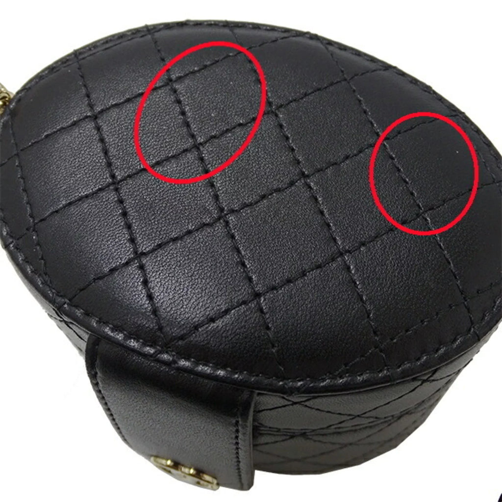 Bag Women's (Good) Pre-Owned AP1616 / Suede Shoulder ― Chanel