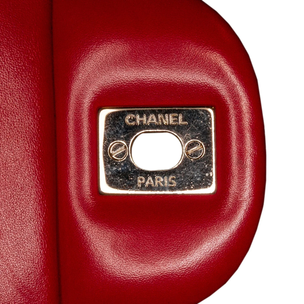 Leather Red (Good) Shoulder Pre-Owned Unisex Classic Authenticated Jumbo Perforated Lambskin Bag Single Chanel Flap