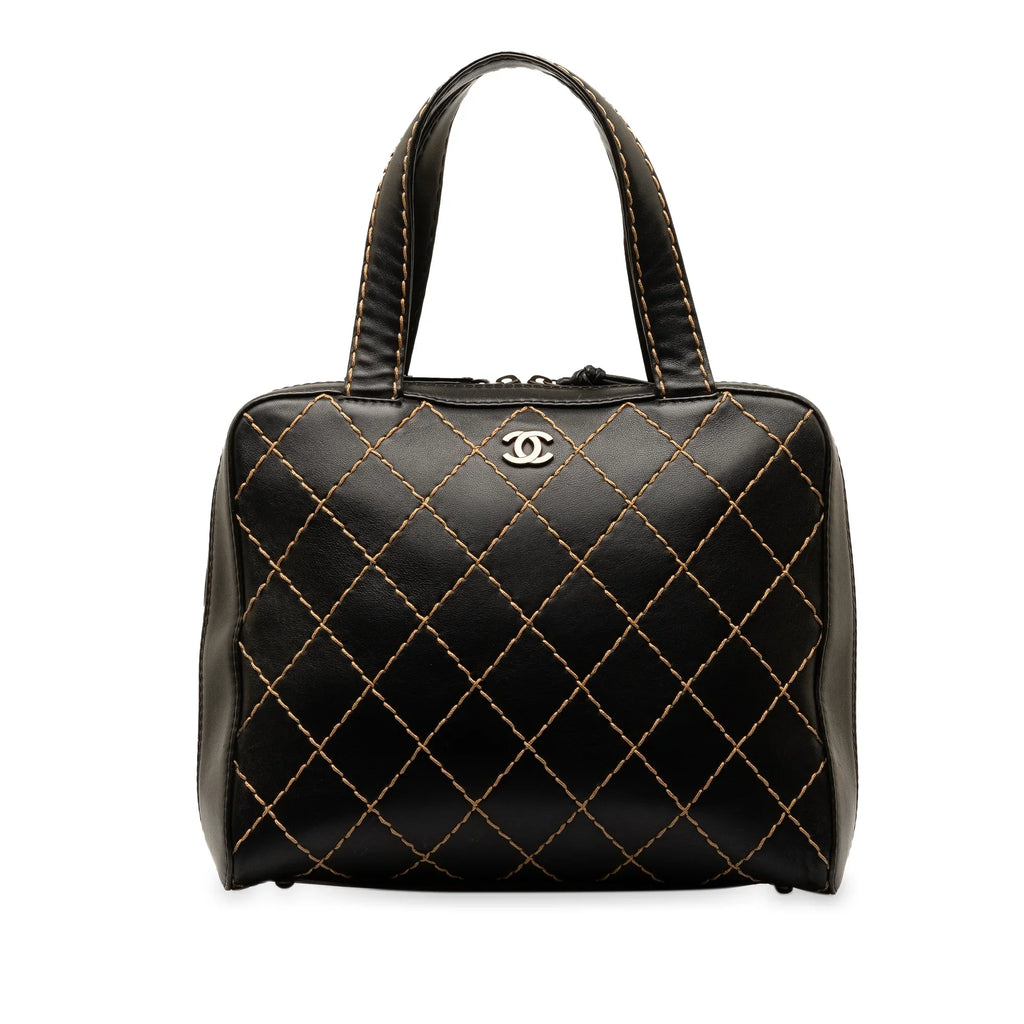 Lambskin Unisex Handbag CC HandleBag Wild Authenticated Leather Top (Good) Chanel Stitch Pre-Owned