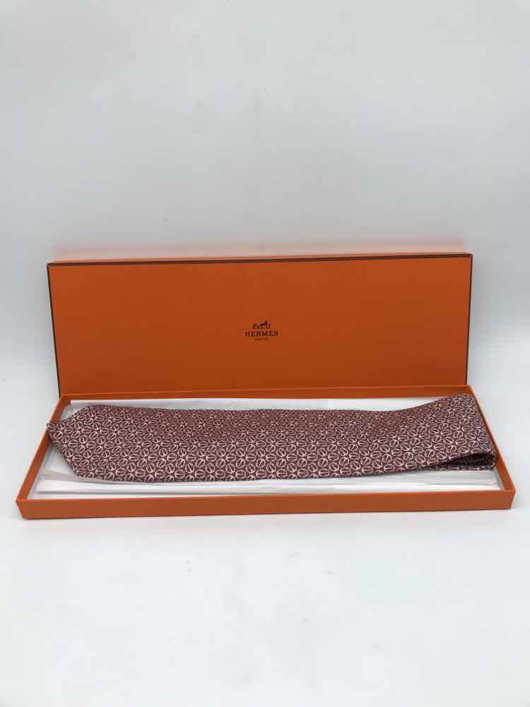 Printed Red Silk Hermes Men's Pre-Owned Tie