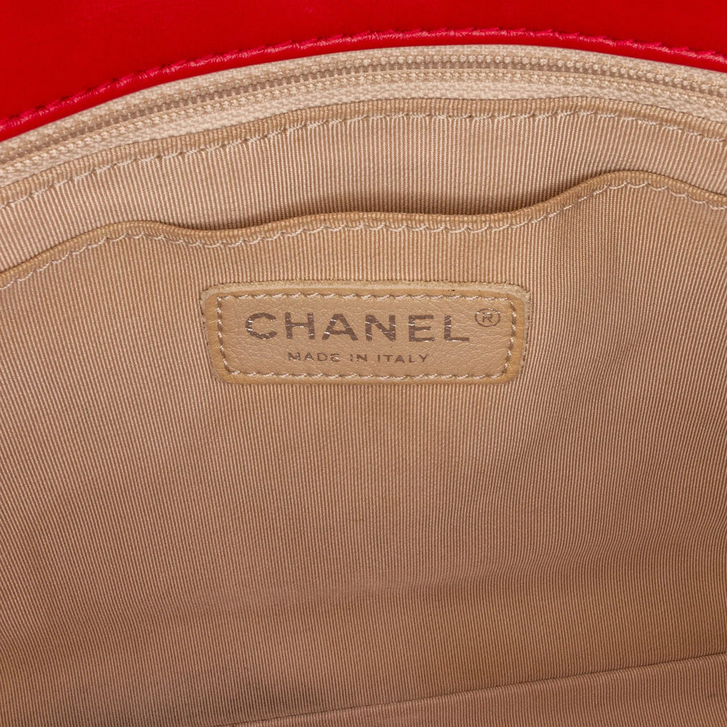 Leather Red (Good) Shoulder Pre-Owned Unisex Classic Authenticated Jumbo Perforated Lambskin Bag Single Chanel Flap