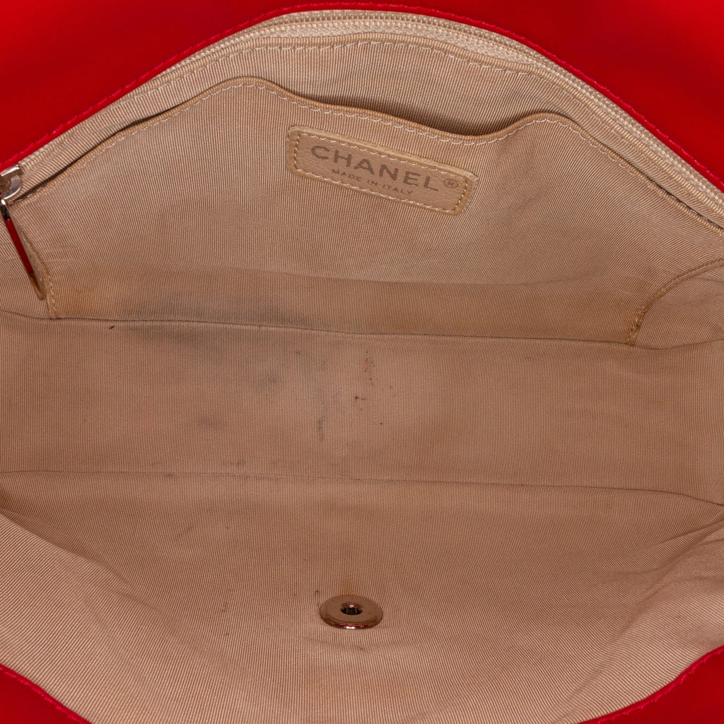 Leather Red (Good) Shoulder Pre-Owned Unisex Classic Authenticated Jumbo Perforated Lambskin Bag Single Chanel Flap