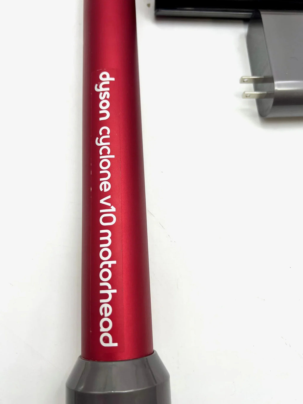 Pre-Owned (Fair) Cordless Dyson 244393-01 - V10 Motorhead Cyclone PURPLE/RED Vacuum Stick